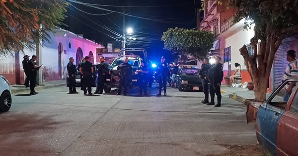 Intento de robo desata balacera en la colonia Flores Magón; vecinos enfrentan a delincuentes