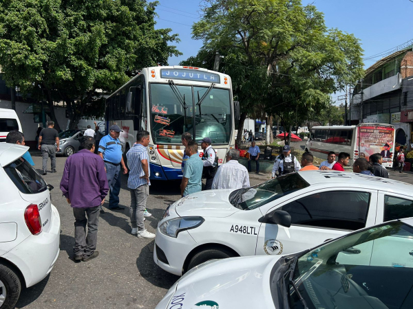 Taxistas del mercado ALM no fueron tomados en cuenta para remodelación