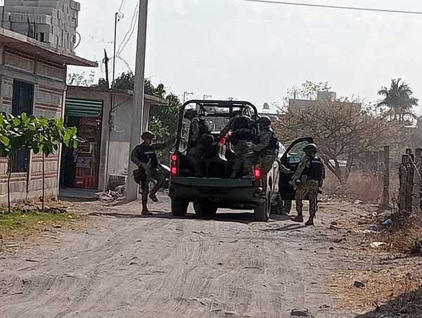 Intenso operativo de la Fiscalía en Jardines del Edén: un detenido y motocicleta asegurada