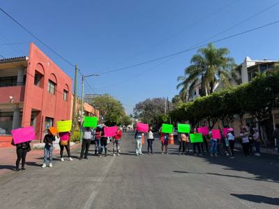 Protestan contra el SAPAC y el Ayuntamiento